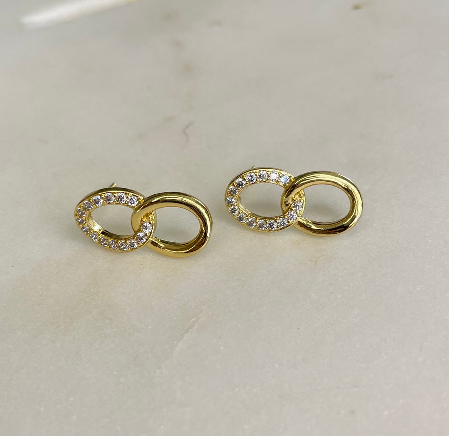 Link pave studs