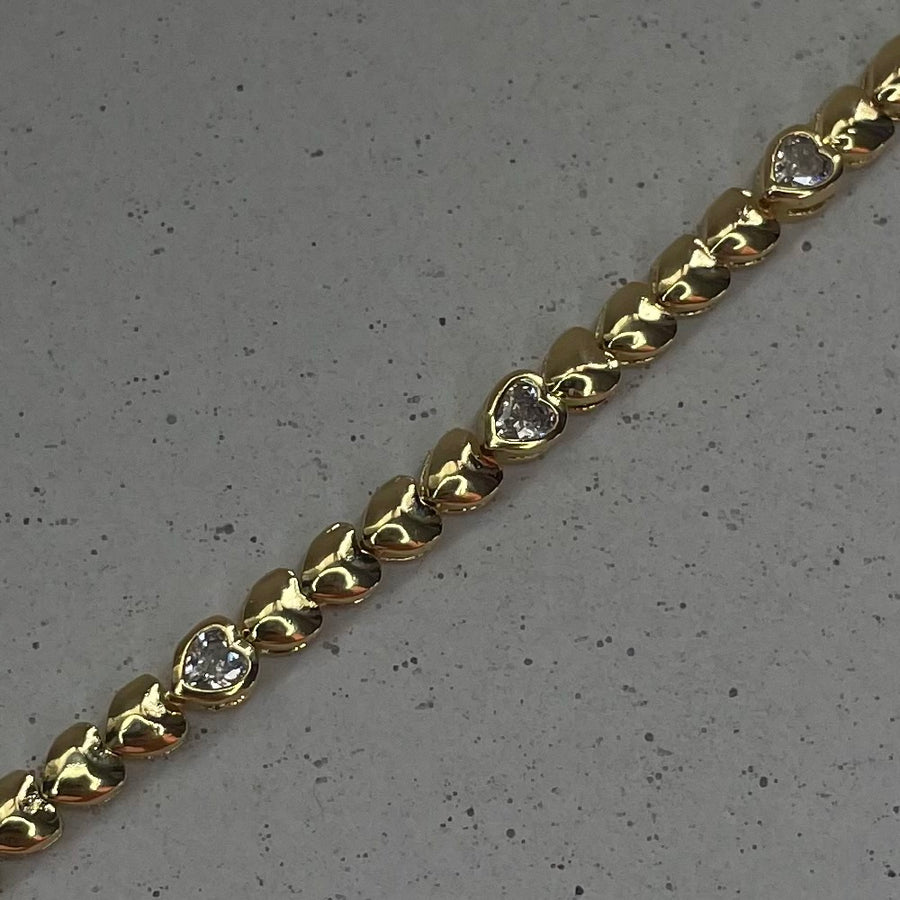 Golden Dainty Heart Bracelet