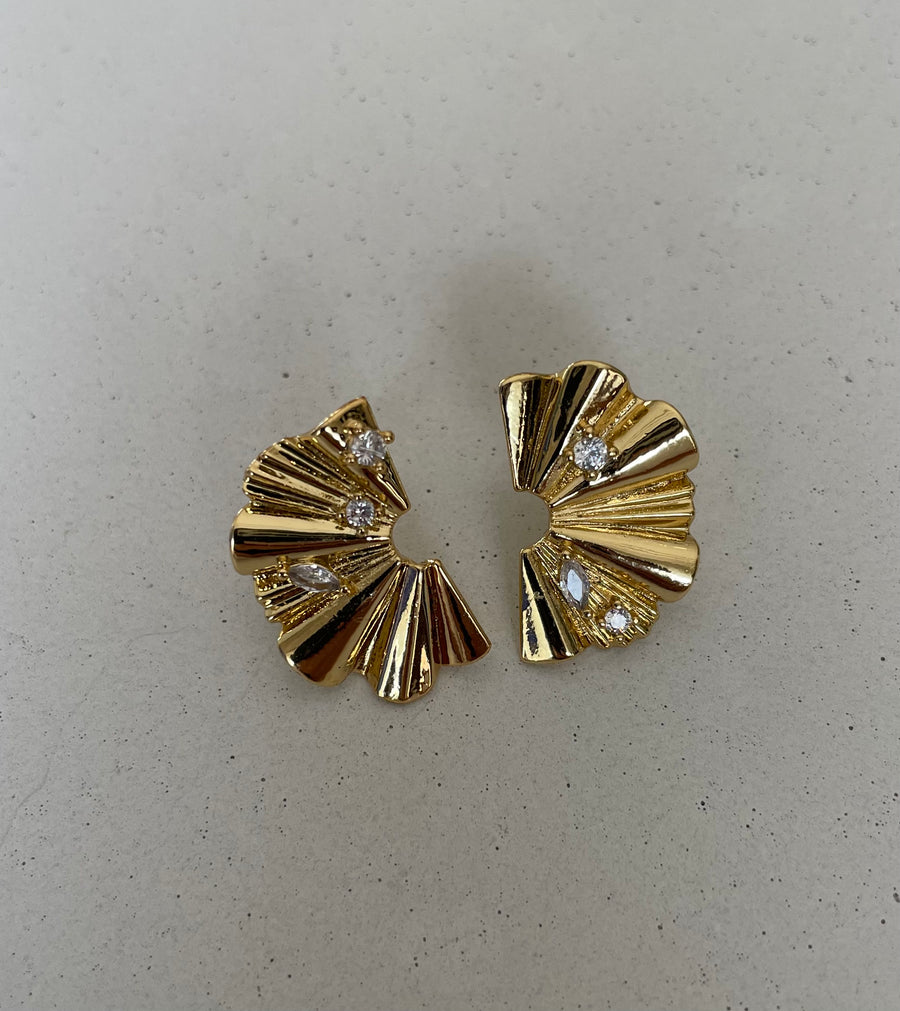 Fan crystal studs