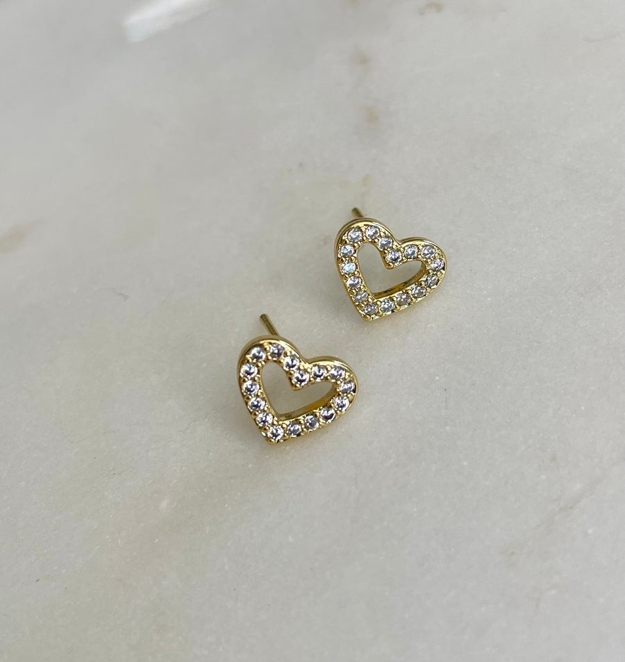 Lovely heart studs